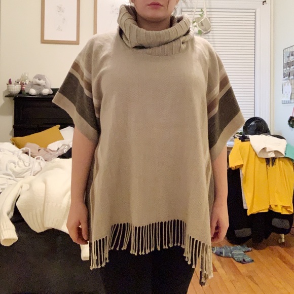 Brown and Beige Poncho - Picture 2 of 6